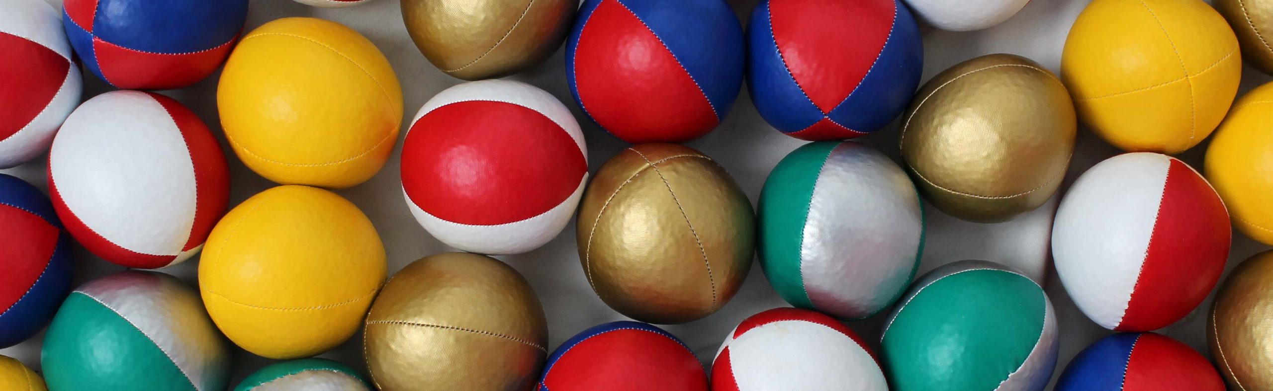 Several coloured juggling balls
